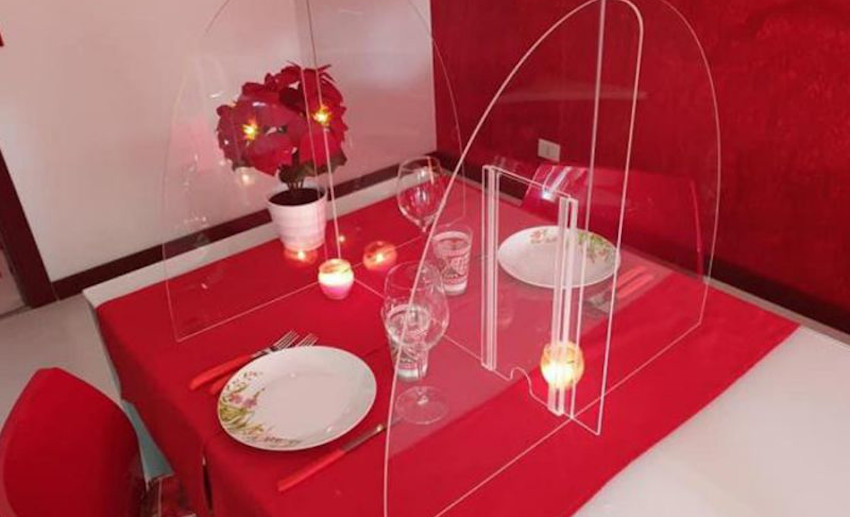 Ristorante con plexiglass