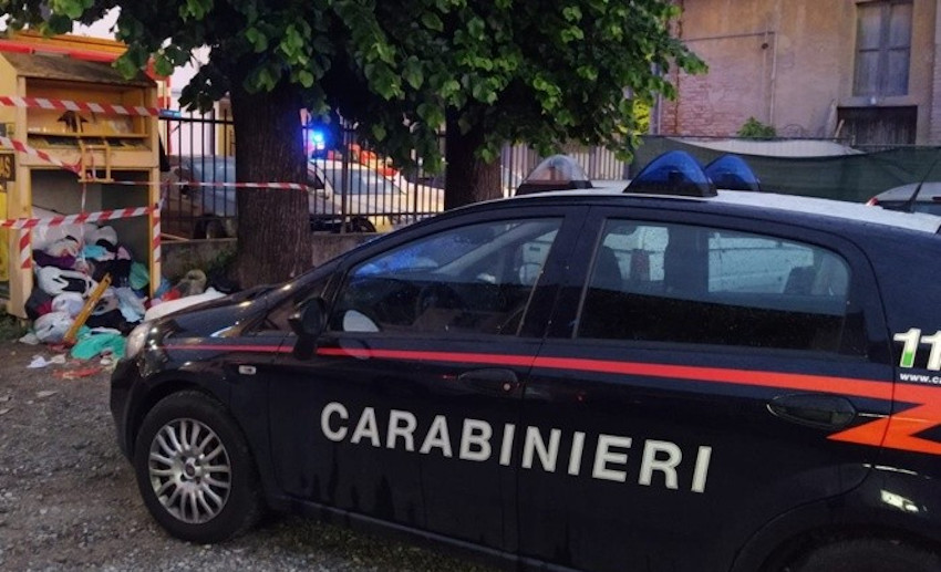 Bergamo bambino deceduto cassonetto abiti