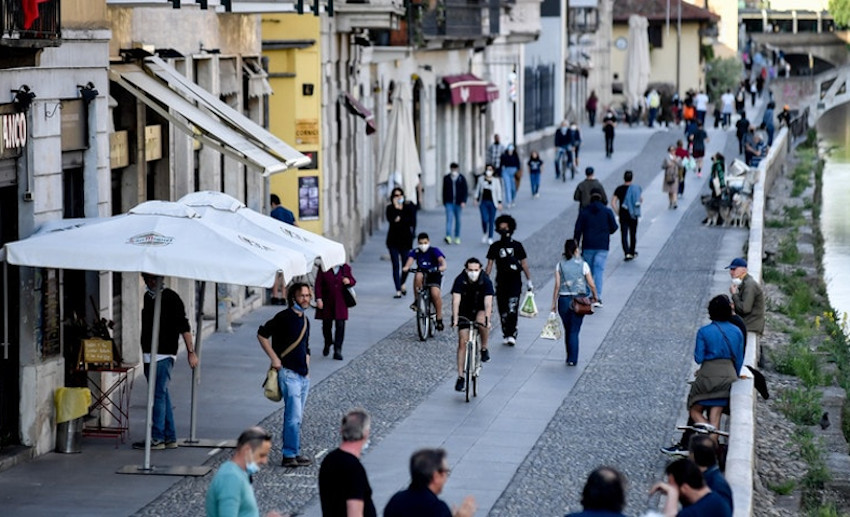 Navigli affollati durante la Fase 2