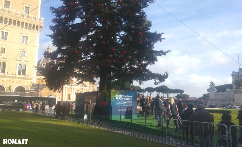 Albero Di Natale Roma 2020.Roma Natale 2019 2020 Tremate Gente Spelacchio Sta Per Tornare Romait