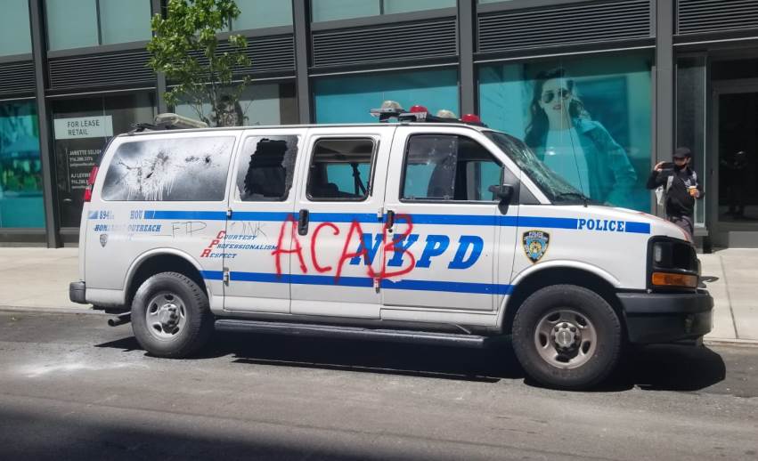 Abbattere statue, polizia NY