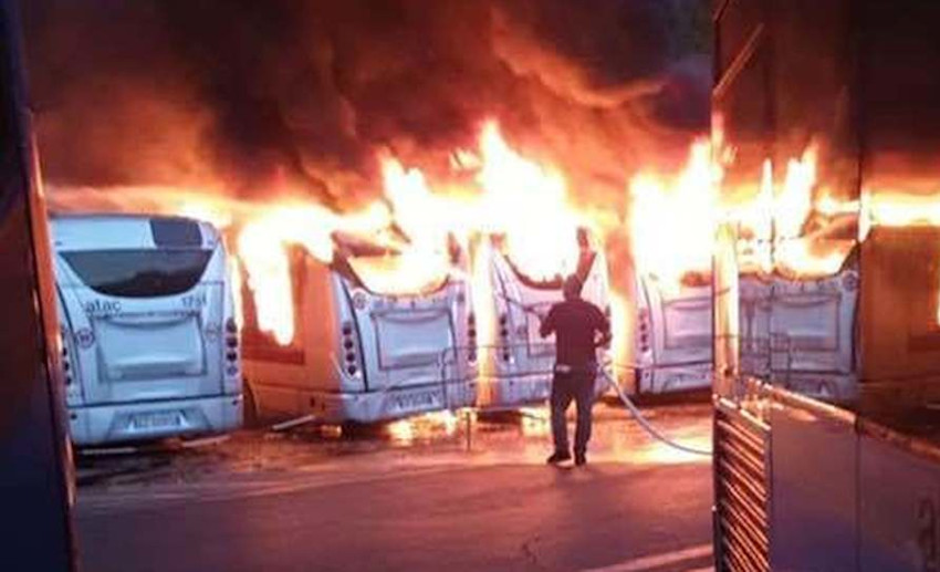 Deposito Magliana bus dati alle fiamme