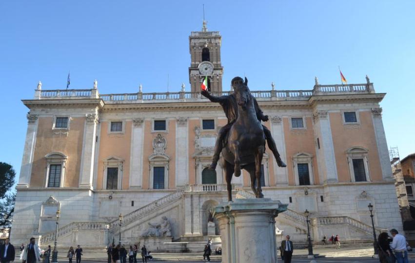 m5s contrario al ritorno in aula