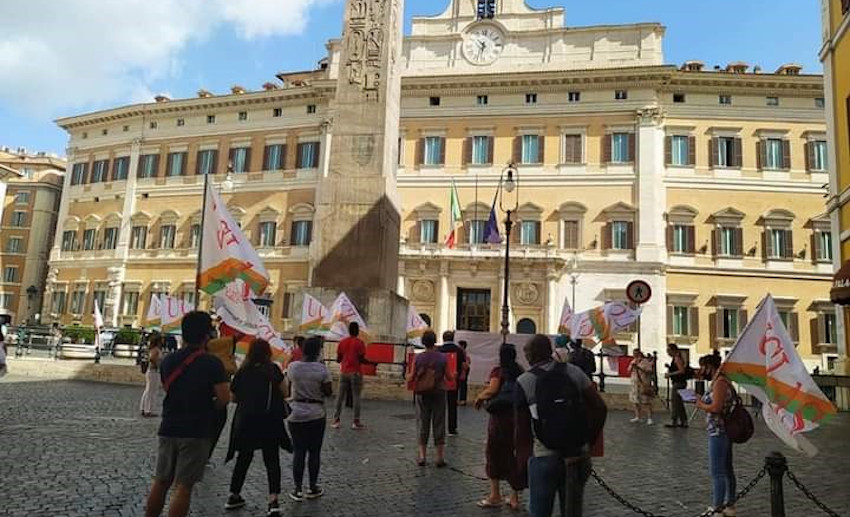 Protesta lavoratori alberghi Montecitorio