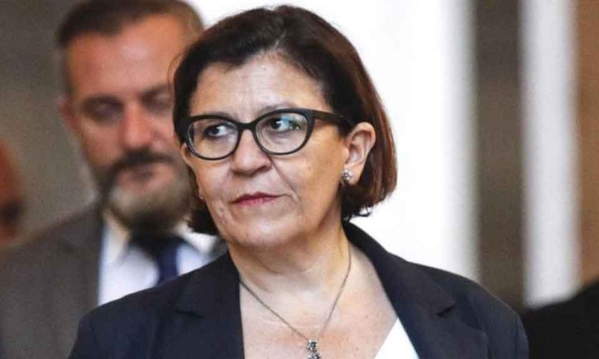 consultazioni: elisabetta trenta