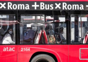 atac spese folli aumento stipendi trasporto pubblico roma