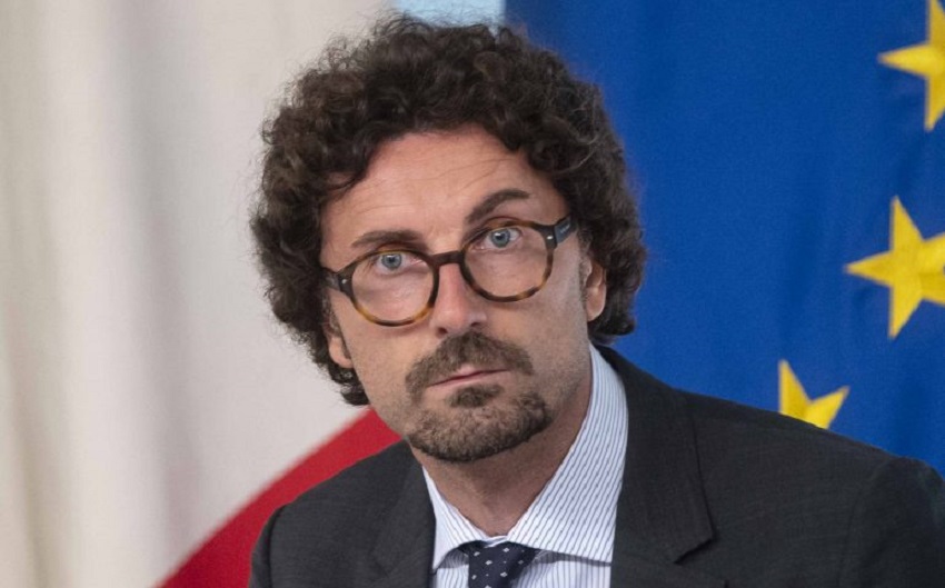 trasporti pandemici: danilo toninelli