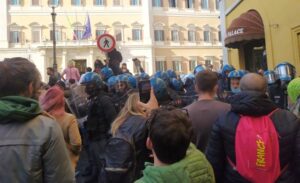 Romania, manifestanti