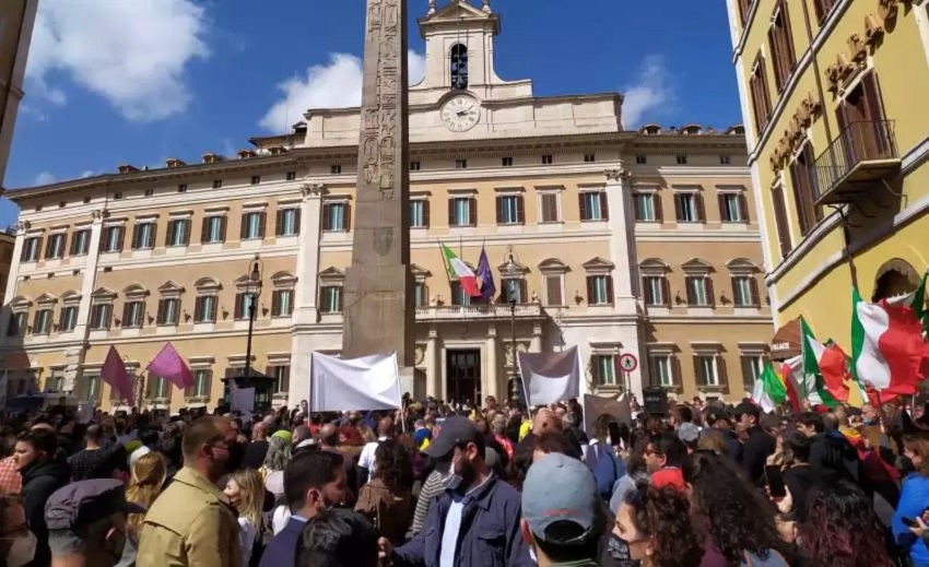 pubblico agli europei: protesta dei ristoratori a piazza montecitorio