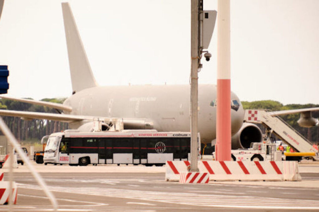 Aereo proveniente da Kabul atterrato a Fiumicino