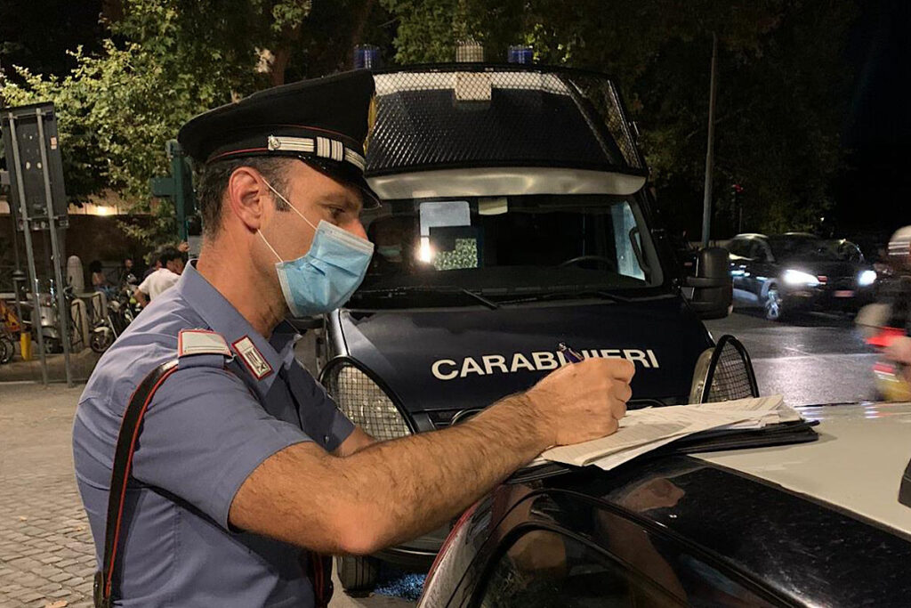 Carabiniere fa una multa