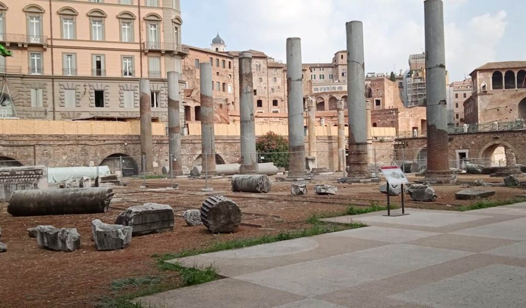 basilica Ulpia, Fori imperiali di Roma