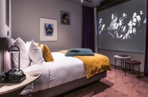 Hotel Paradiso a Parigi, il primo cinema hotel al mondo