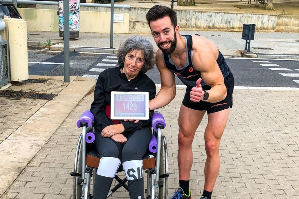 Maratona Barcellona Eric Roldan con sua madre