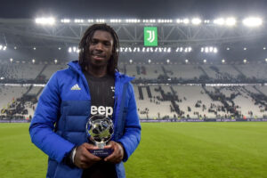 Moise Kean premiato come “Man of the match” nella partita contro il Malmoe in Champions