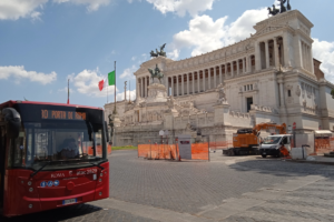 trasporti, piazza venezia di roma