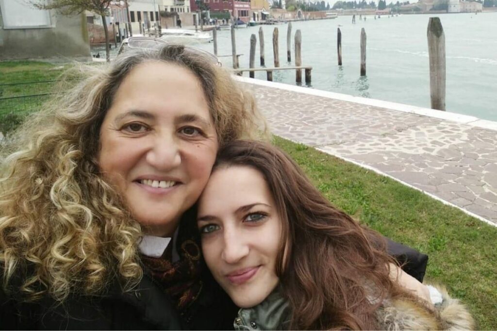 Graziella Viviano e sua figlia Elena Aubry (via Facebook)