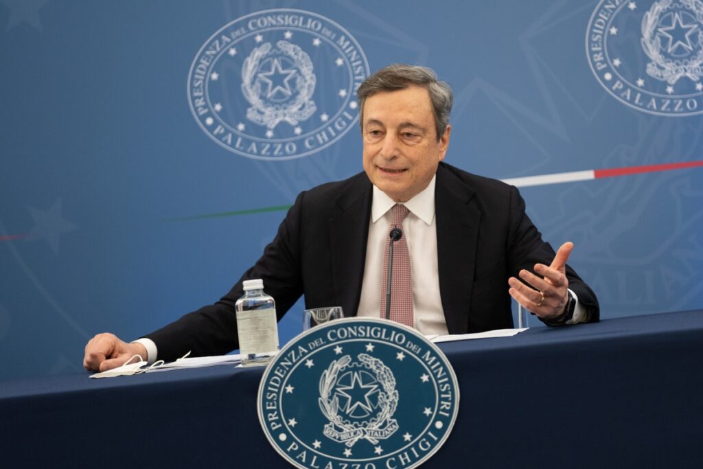 Mario Draghi a Palazzo Chigi in conferenza stampa