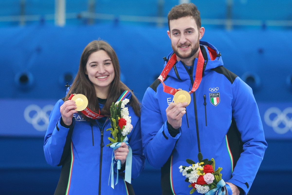 Stefania Constantini e Amos Mosaner con la medaglia d’oro al collo
