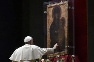 Papa Francesco consacra Russia e Ucraina