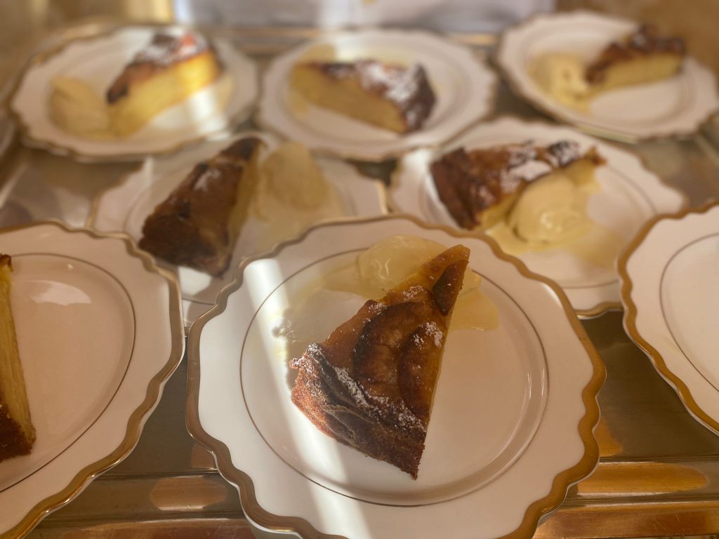 torta di mele del ristorante da vittorio