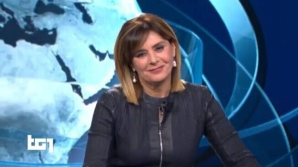 Diana Mondini durante un'edizione del Tg1