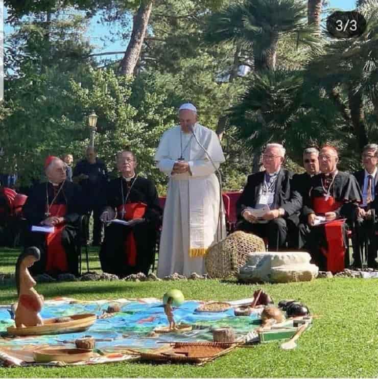 L'idolo pagano Pachamama in Vaticano
