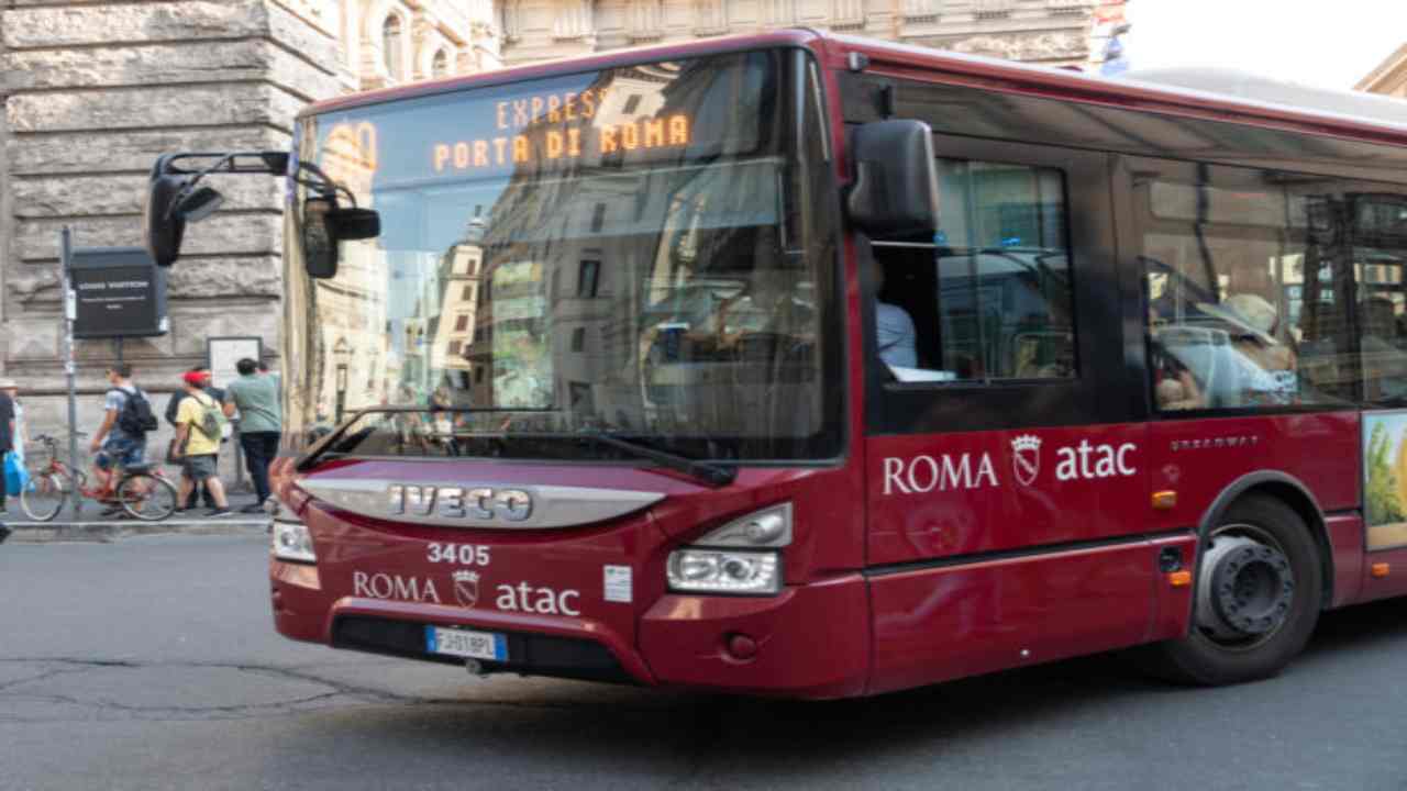 Autobus del trasporto pubblico locale di Roma