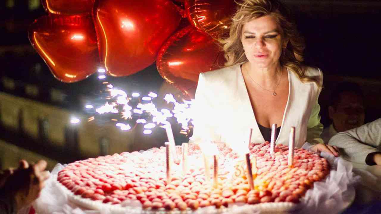 Maria Rosito spegne le candeline al suo compleanno vip a Roma