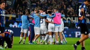 Serie A: Foto di gruppo della Lazio vincente a Bergamo