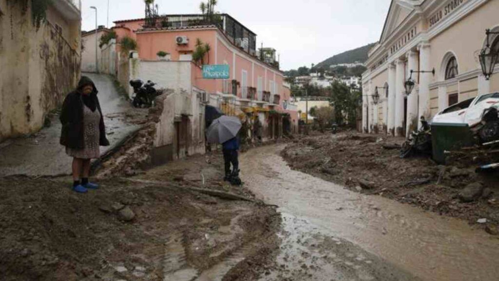 Fango e detriti a Casamicciola