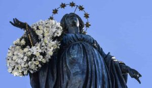 Omaggio all'Immacolata Concezione l'8 dicembre