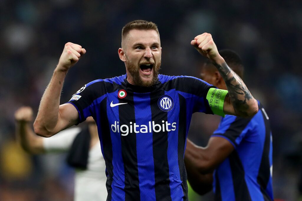 Milan Skriniar, difensore dell'Inter, che esulta nella partita di Serie A contro il Napoli