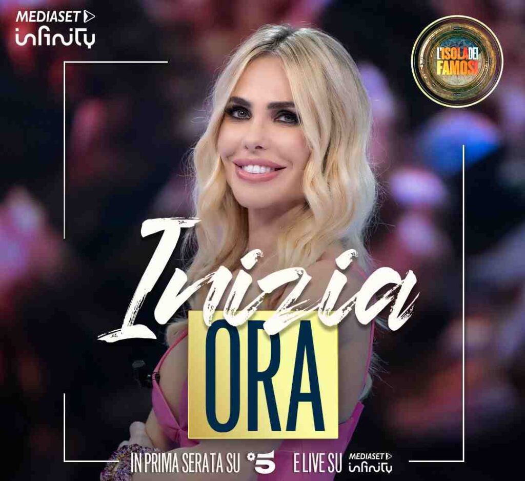 Ilary Blasi sorridente all'Isola dei Famosi