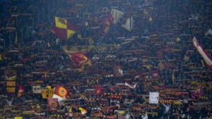 Tifosi della Roma nello stadio