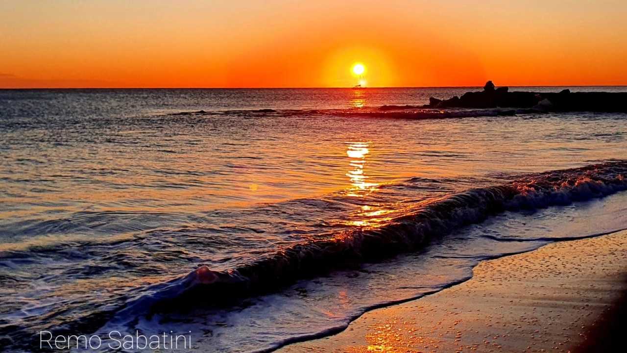 Spiaggia di Ostia al tramonto