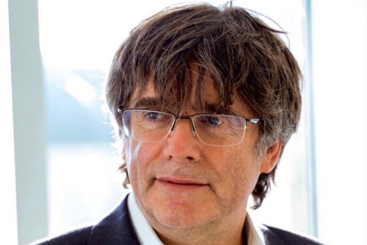 Carles Puigdemont, Spagna