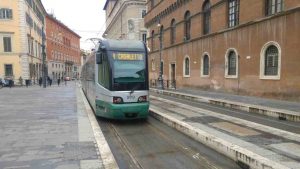 Tram 8, Piazza Venezia a Roma