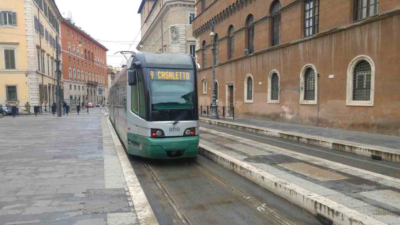Tram 8, Piazza Venezia a Roma
