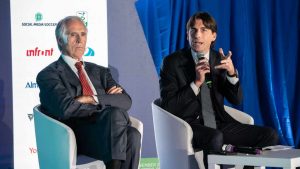 Alessandro Onorato e Giovanni Malagò al Social Football Summit