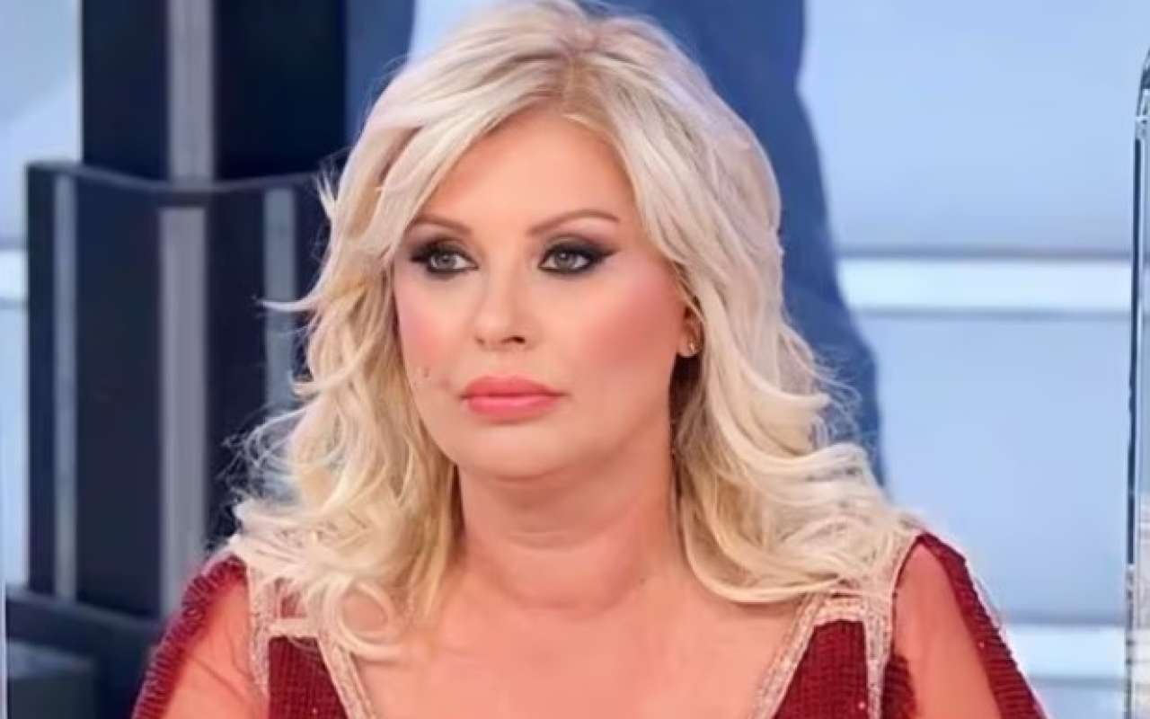 Tina Cipolari, åldras beundransvärt: hängande hud och…