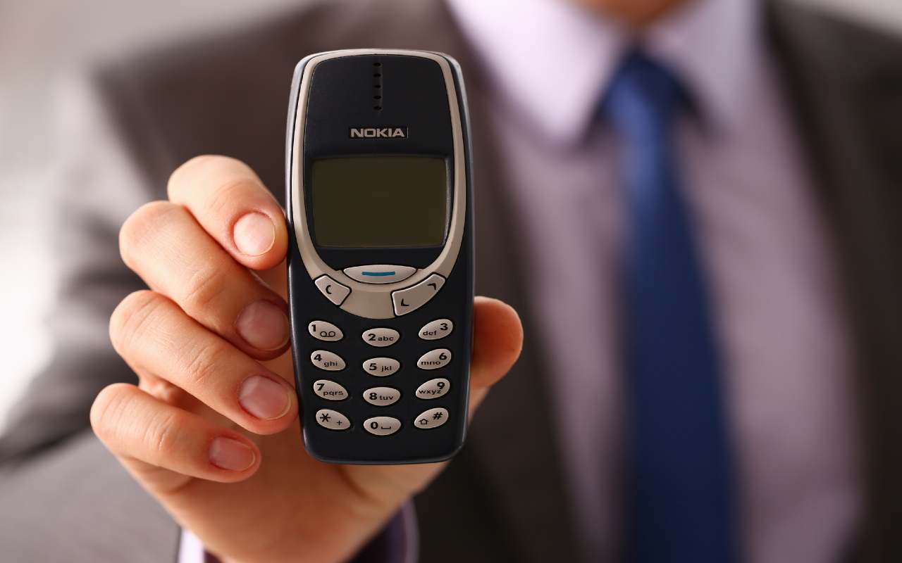 Nokia 3310, if you still have it at home, never throw it away: it’s now worth a fortune