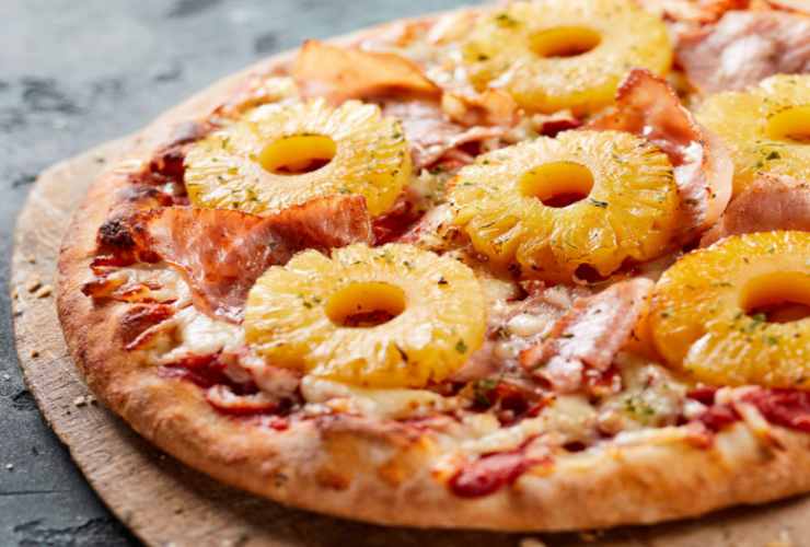 Pizza all'ananas - Romait.it