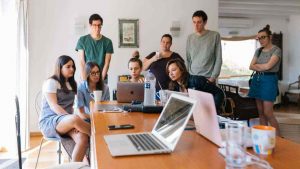 Ragazzi al lavoro