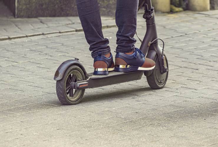 Una regola da osservare se si usa il monopattino