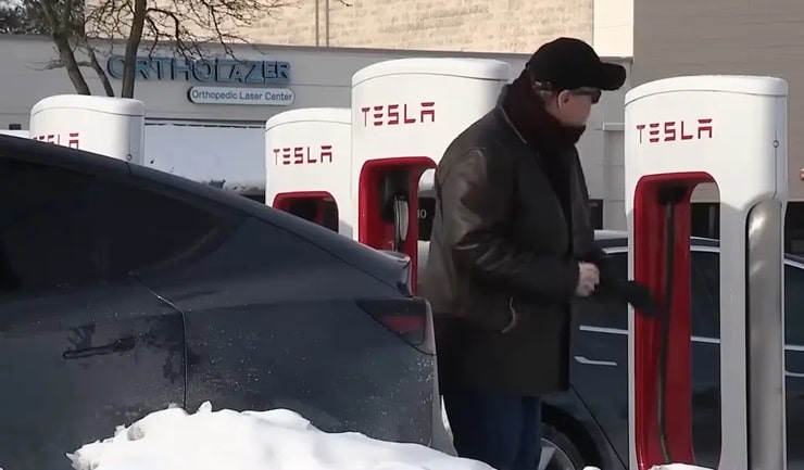 Tesla paralizzate dal freddo a Chicago