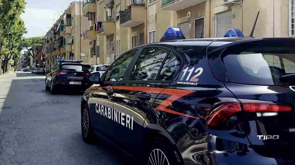 Auto dei Carabinieri a Roma