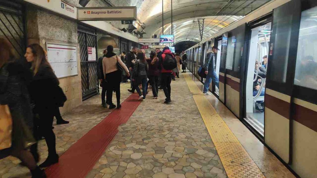 Metro B di Roma, fermata Termini