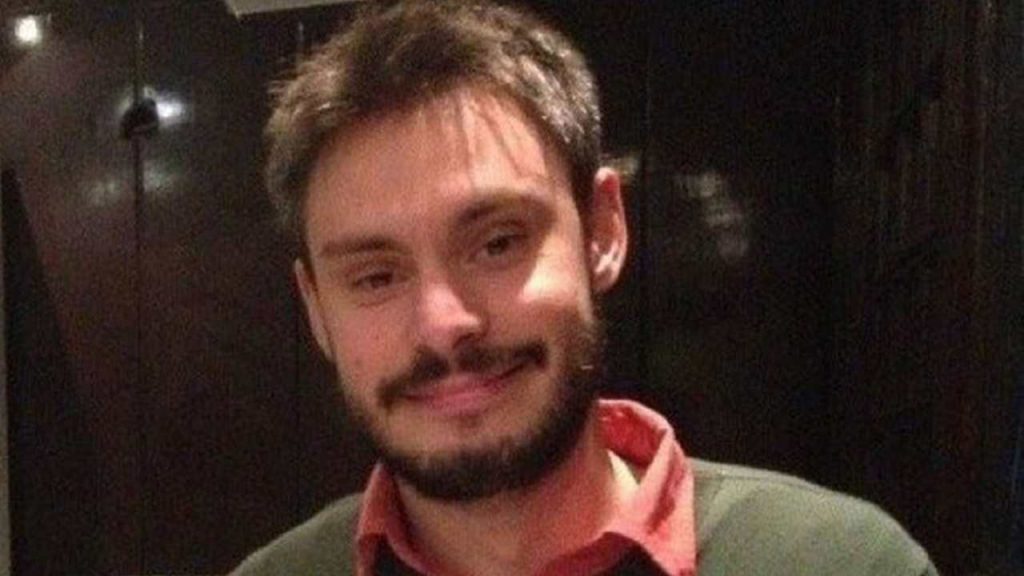 Un'immagine di Giulio Regeni sorridente