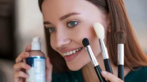 Donna, make up